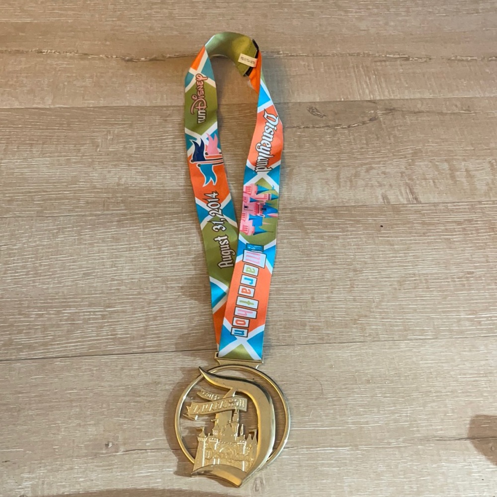 2014 Disneyland Half Marathon running medal